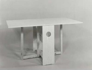 Tisch mit herunterklappbaren Seiten (Modell 911)