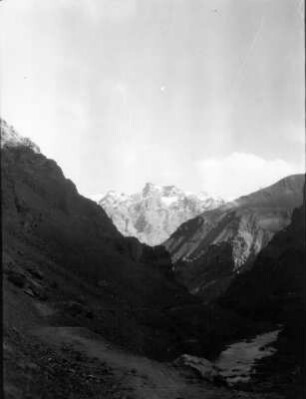 Indien. Kashmir. Ladakh. Zanskar-Kette. Dras-Tal. Blick talab nach Osten