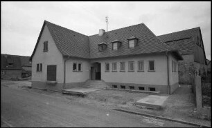 Weisweil: Gemeinschaftshaus mit Milchsammelstelle