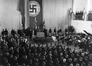 Nationalsozialistische Veranstaltung (vielleicht in Sonthofen)