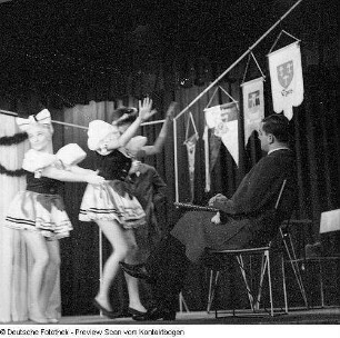 Kabarett Herkuleskeule mit Programm "Lach schneller, Genosse", Dresden 1968. Mit Gisela Grube, Jutta Rockstroh, Fritz Ehlert, Hans Glauche, Matthias Griebel und Manfred Schubert