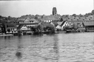 Hagnau: Blick vom See auf Hagnau
