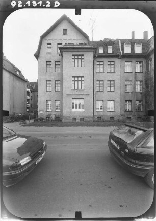 Krebes (Weischlitz-Krebes). Doppelwohnhaus. Straßenfront