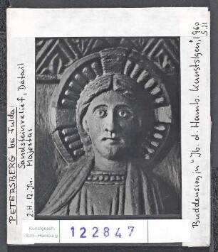 Petersberg b. Fulda: Sandsteinrelief Majestas Domini