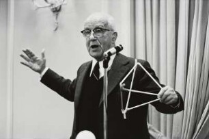 Der Architekt R. Buckminster Fuller