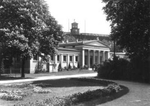 Bad Salzelmen, Lindenbad : Schönebeck-Salzelmen. Lindenbad. Eingangsseite gegen Gradierwerk (1756/1765)