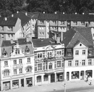 Cottbus-Mitte, Sandower Straße 11/13. Wohn- und Geschäftshäuser. Straßenansicht vom Gerichtsturm