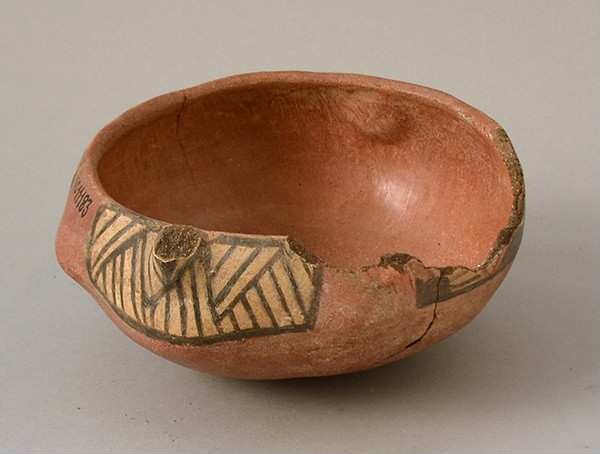 Clay vessel