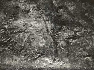 Mittelsächsisches Bergland. Serpentin mit Granitadern im Striegistal Böhringen südwestlich Roßwein