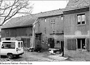 Wirtschafts- und Stallgebäude