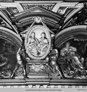 Innendekoration : Medaillons mit Büsten der Medici : Ferdinand I. und Cosimo II.