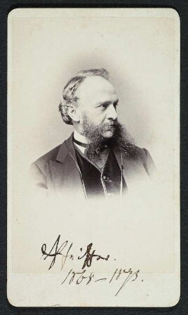 Porträt Julius Pfeiffer : Porträt Julius Pfeiffer (1824-1910; Jurist, Rittergutsbesitzer, Abgeordneter des Sächsischen Landtages), aufgenommen von Hanns Hanfstaengl in Dresden, Stallstraße 1. Albuminpapier auf Karton; 10,5 x 6,1 cm