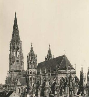 Freiburg im Breisgau. Münster Unser Lieben Frauen (um 1200 begonnen). Ansicht von Südosten