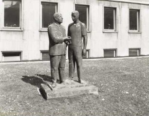 Lehrender und Lernender (Figurengruppe)