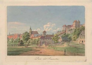 Pirna von der Südseite mit dem Obertor: Das Obertor in Pirna an der Landstraße nach Königstein, links die Stadt mit Rathausturm und Marienkirche, rechts der Sonnenstein