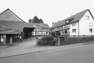 Hofanlage; Baunatal, Rosenstraße 1