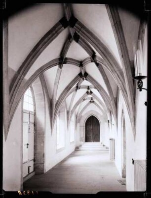 Stiftskirche; Kreuzgang