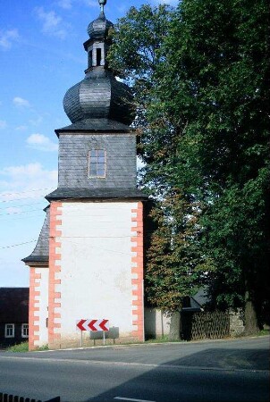 Kirchturm mit barocker Haube