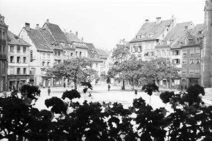 Mülhausen: Blick vom Balkon des Rathauses auf Marktplatz