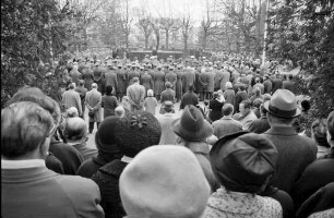 Gedenkfeier auf dem Hauptfriedhof zum Volkstrauertag