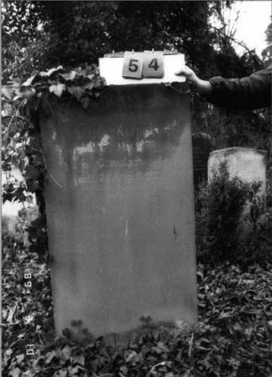 Grabstein 54 (Index: 100094058) Maße HxBxT: 117x60x16 cm: Grabstein 54