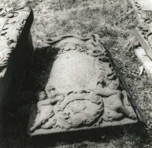 Görlitz. Alter Friedhof (Feld III), Grabplatte (Nr. 4; 1707, Sandstein)