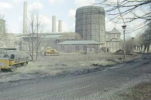 Schornstein 6, 5, 4, Kühlturm 1, v Warmwasser-Pumpenhaus, Kopfbau, von SW