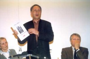 Prof. Dr. Dietger Pforte; Rolf Schneider / Schriftsteller : Dietger Pforte und Rolf Schneider (geb. 1932; Schriftsteller), wohl während einer Buchpräsentation