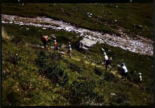 Madrisa Alm: Bergsteiger Gruppe beim Aufstieg