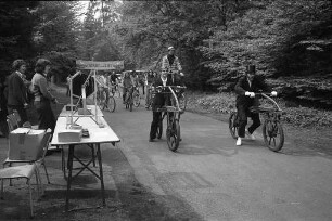 Radwanderfahrt durch den Hardtwald zum "Tag des Zweirades", organisiert von der Radsportgemeinschaft Karlsruhe 1898 e.V.