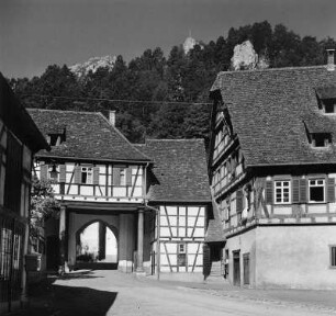 Blaubeuren. Ehemaliges Benediktinerkloster. Torhaus (1501/1700?, Erneuerung 1701/1750?)