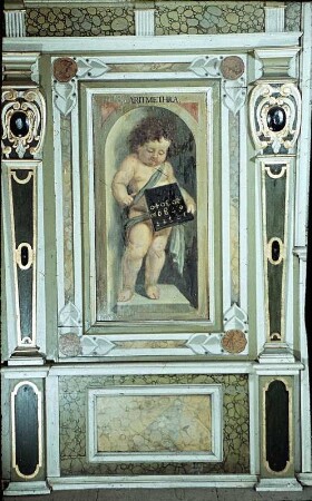 Wandfeld: Putto als Arithmetica
