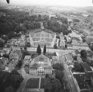 Schloss Friedrichsthal und Orangerie in Gotha : Blickrichtung Westen zum Schloss Friedenstein