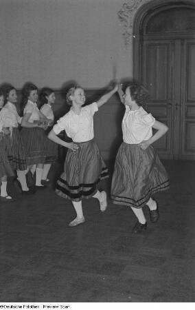 Tanzgruppe der 13. Grundschule