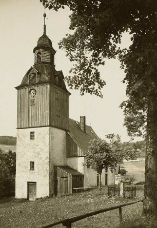 Dorfkirche Schönfeld : Dorfkirche Schönfeld. Blick von Südwesten