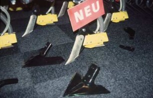Fotografie: Bodenbearbeitungsgerät, Grubber, Arbeitswerkzeug