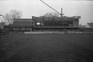 Richtfest für das neue Clubhaus des Karlsruher Fußballvereins Ecke Hertzstraße/Karlsruher Weg.