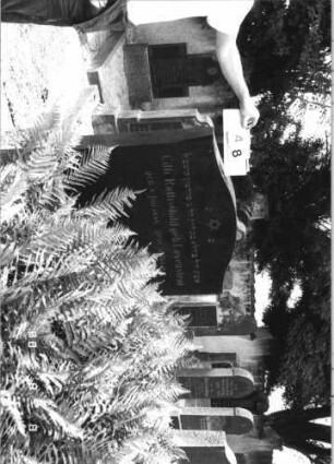 Grabstein 48