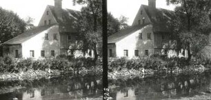 Seifhennersdorf (obersorbisch Wodowe Hendrichecy), Frey-Schmiede, Ansicht über die Mandau