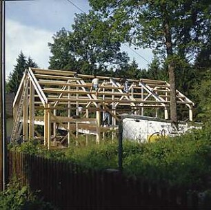 Widmann, Sampo; Wessling - Neuhochstadt, Neuhochstätter Str.; Gästehaus - Außenansicht im Rohbau