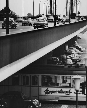 Archivfotografie "deutschland_staedte_duesseldorf_on01"