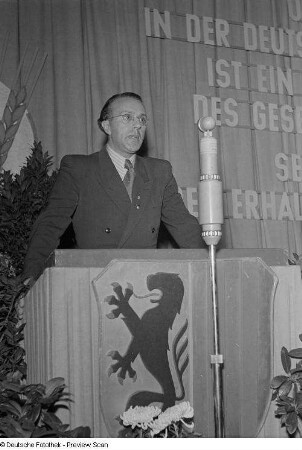 Rede des neuen Oberbürgermeisters Erich Uhlich