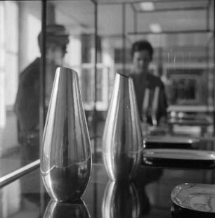 Ausstellung "Neues Gebrauchssilber" im Landesgewerbeamt.