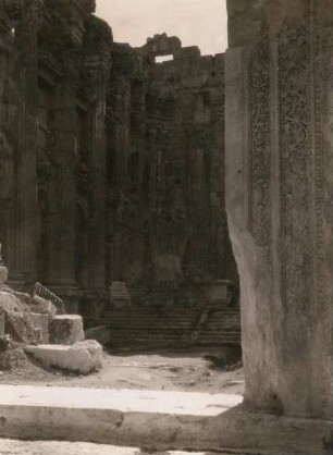 Baalbek, Libanon: Blick in das Innere des Bacchustempels