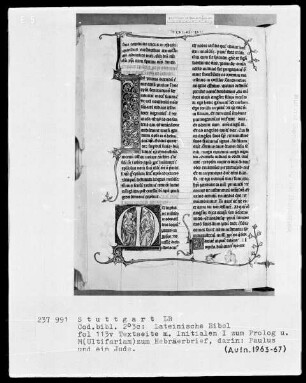 Lateinische Bibel, drei Bände — Initiale M (ultiphariam) mit Paulus und einem Juden, Folio 113verso