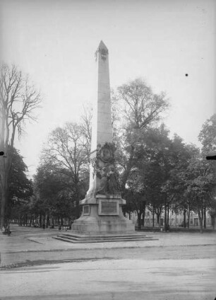 Denkmal für Präsident Marie François Sadi Carnot