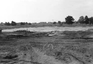 Dresden-Wilschdorf. Baustelle (AMD?). Blick Richtung Boxdorf