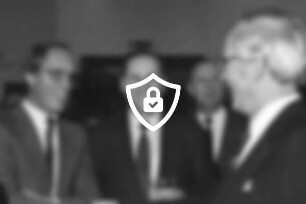 Neujahrsempfang und Einweihung des TSV-Sportlerheims: Gäste: Bürgervorsteher [Name maskiert] Bundestagsabgeordneter [Name maskiert] Schmude, Landtagsabgeordneter [Name maskiert] und eine weitere Person