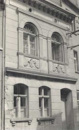 Wohnhausdetail in Hoyerswerda : Detail domskeho we Wojerecach