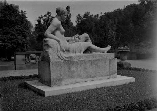 Stadtgarten - Liegende Flora